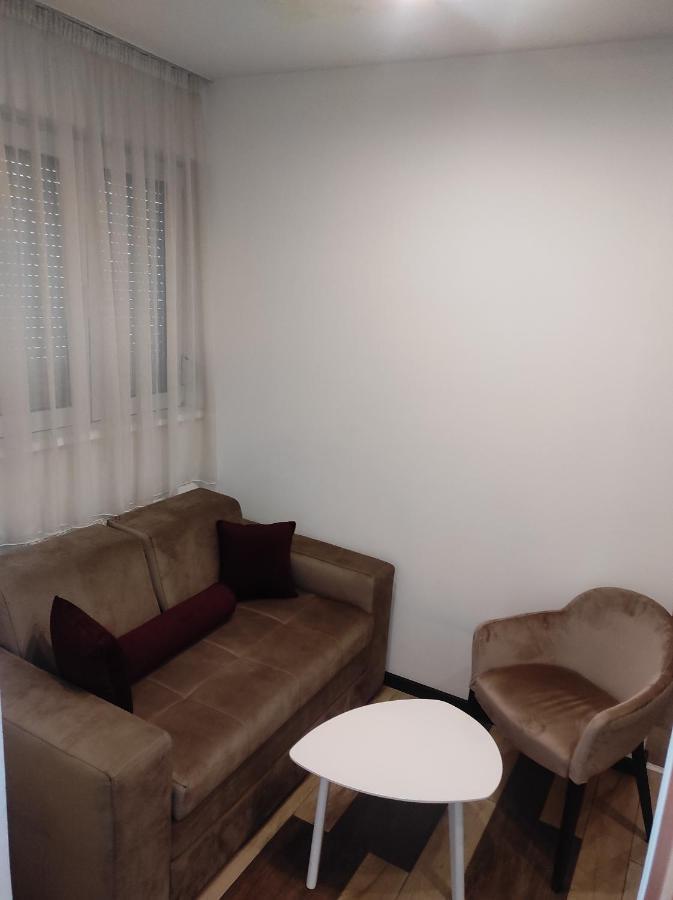 Prima Lux Apartments & Studio Nisz Zewnętrze zdjęcie