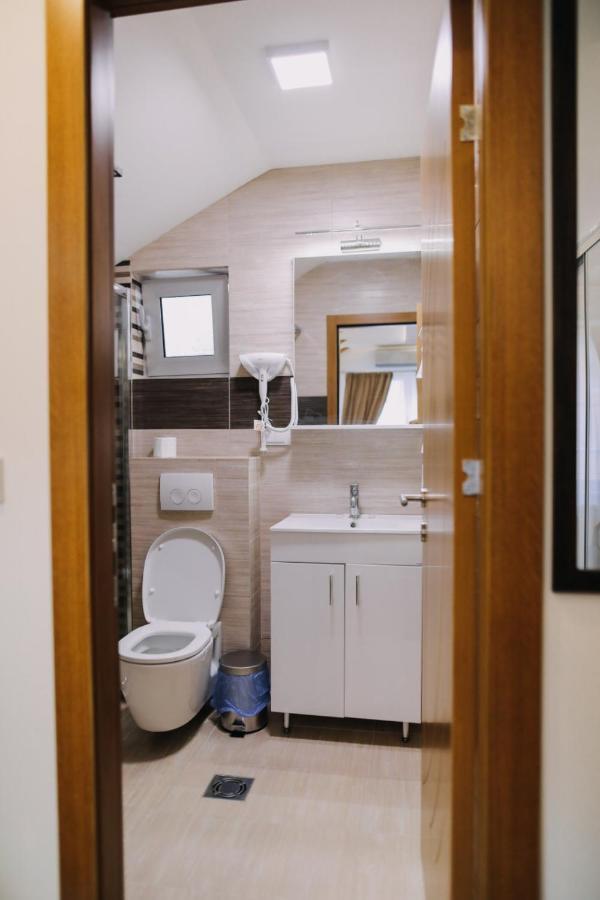 Prima Lux Apartments & Studio Nisz Zewnętrze zdjęcie